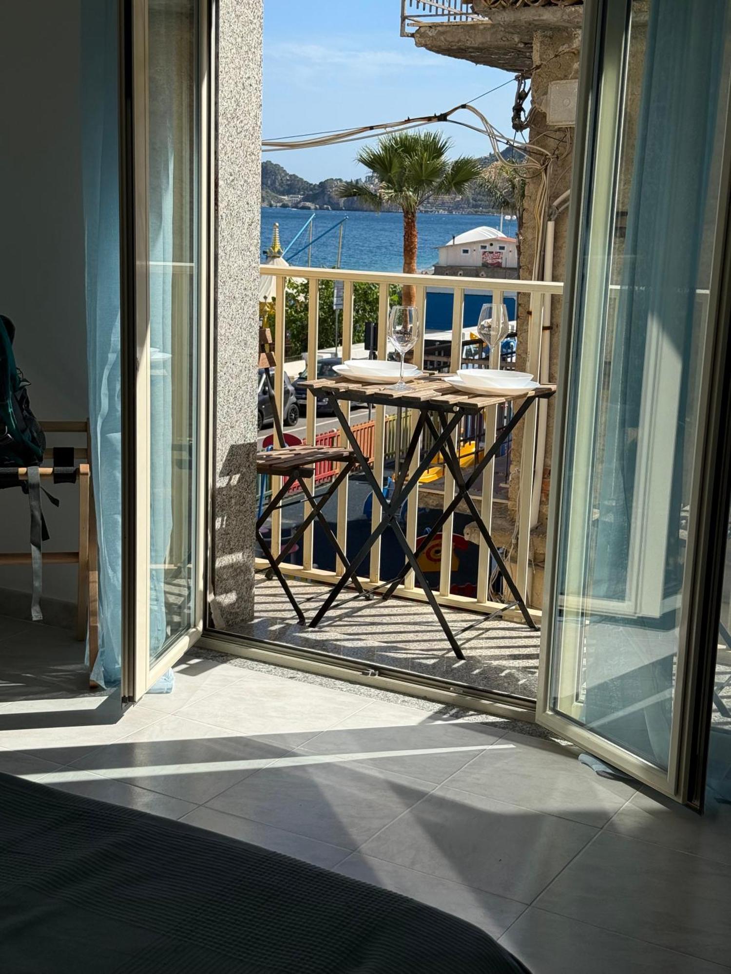 Family House Letojanni Taormina Apartment Exterior photo